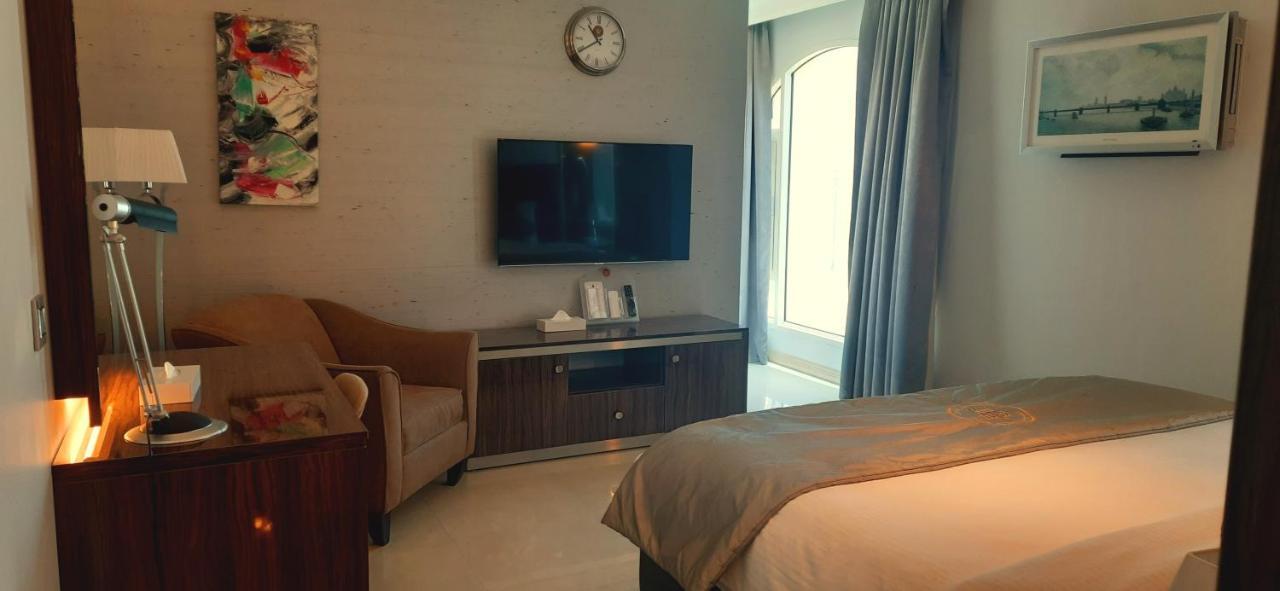 אל חור Tio Sea Resort מראה חיצוני תמונה A bedroom at the hotel