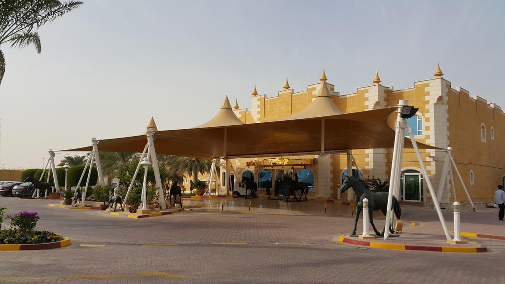 אל חור Tio Sea Resort מראה חיצוני תמונה Al-Shaqraa International Airport