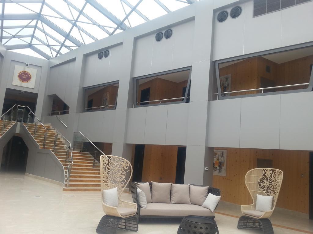 אל חור Tio Sea Resort מראה חיצוני תמונה Interior of the hotel