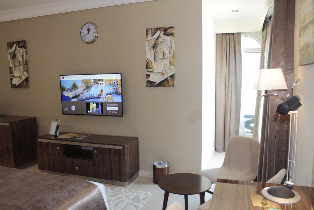 אל חור Tio Sea Resort מראה חיצוני תמונה A room at the hotel