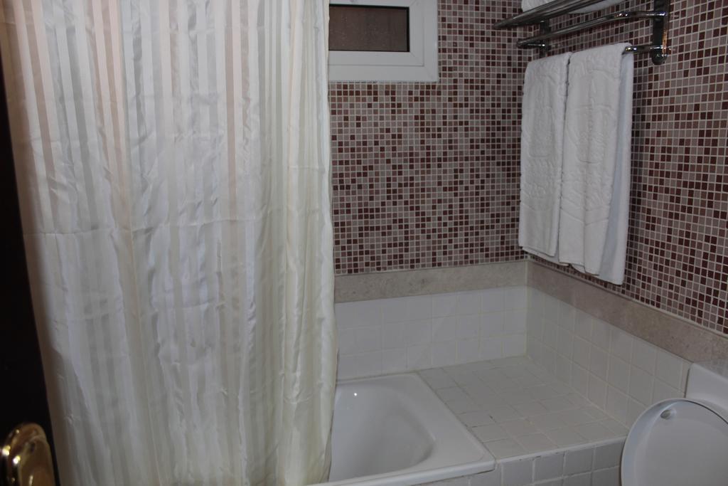 אל חור Tio Sea Resort מראה חיצוני תמונה A shower curtain