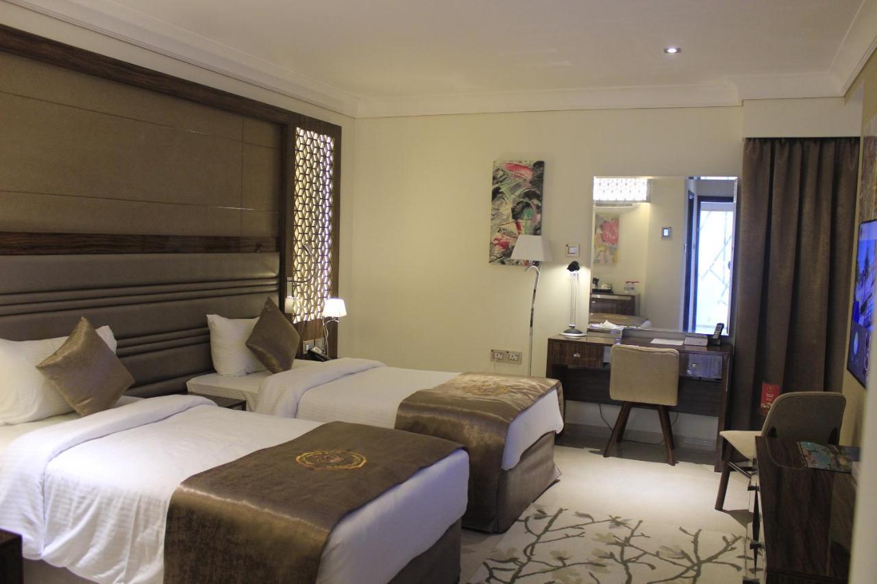 אל חור Tio Sea Resort מראה חיצוני תמונה A room at the hotel